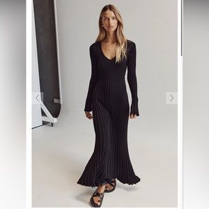 NWT Dissh REIGN BLACK SLEEVED KNIT MIDI DRESS